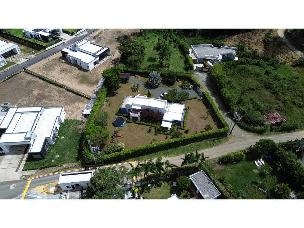 VENTA DE CASA CAMPESTRE, VIA MORELIA, PUEBLITO CAFETERO — foto 3