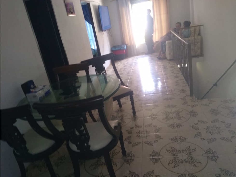 VENDO CASA DE 2 PISOS INDEPENDIENTES EN EL PARQUE INDUSTRIAL — foto 5