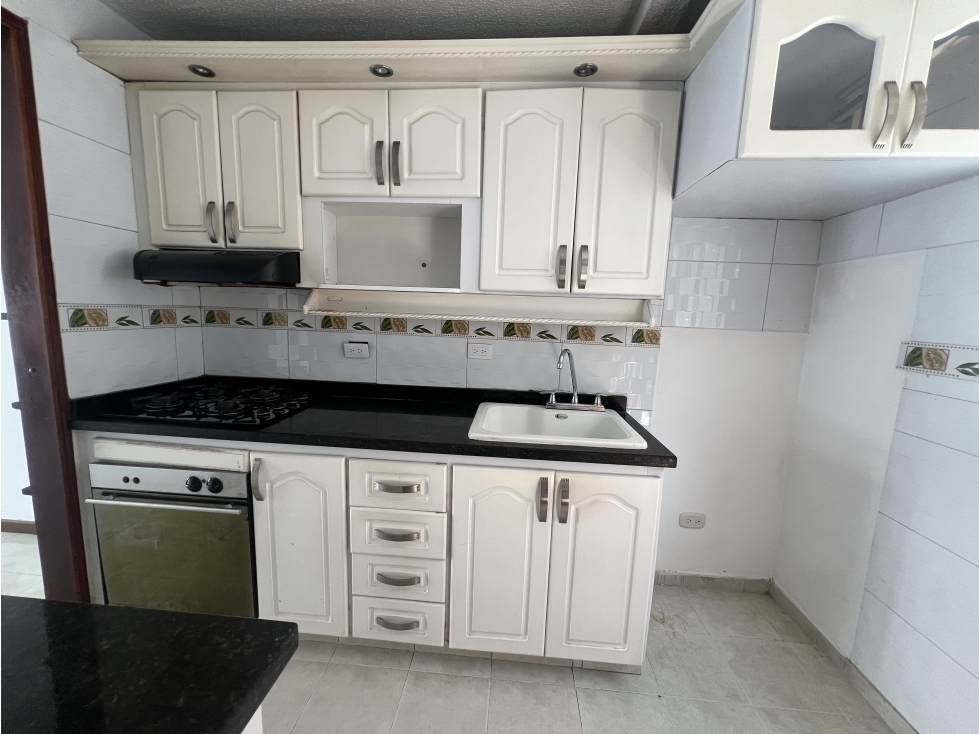 VENDO CASA URBANA EN LA VILLA PEREIRA, DE 3 NIVELES — foto 5