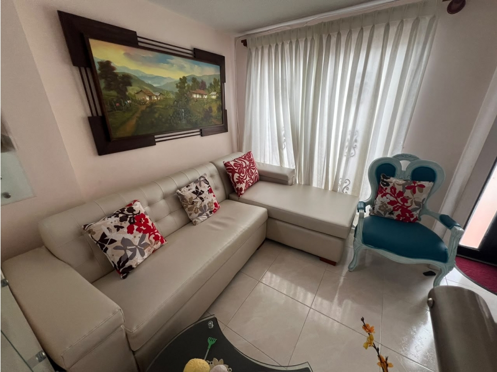 VENDO CASA DE 2 NIVELS SOBRE LA AV 30 DE AGOSTO, PEREIRA — foto 6