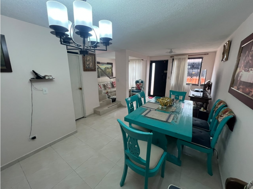 VENDO CASA DE 2 NIVELS SOBRE LA AV 30 DE AGOSTO, PEREIRA — foto 5