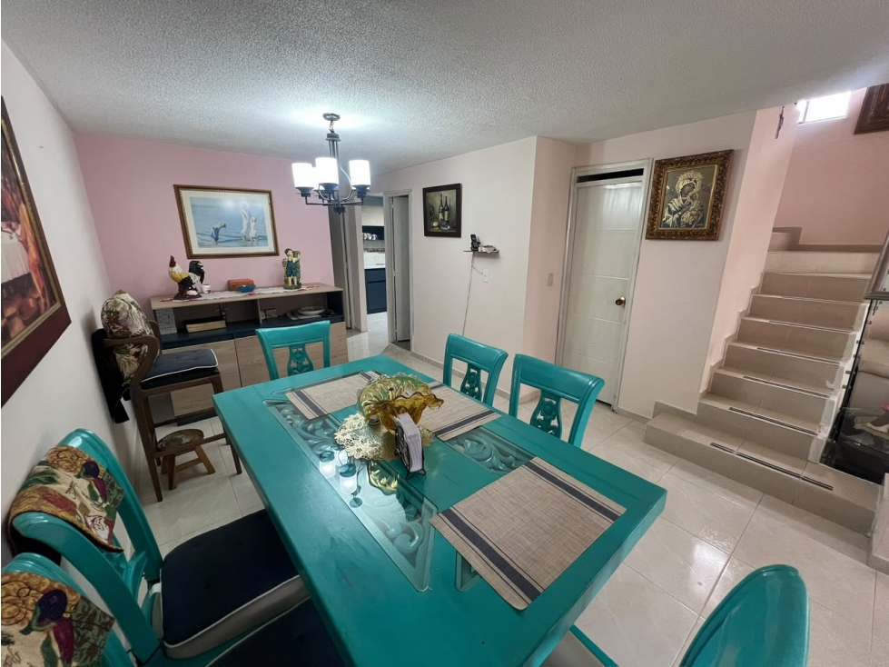 VENDO CASA DE 2 NIVELS SOBRE LA AV 30 DE AGOSTO, PEREIRA — foto 3