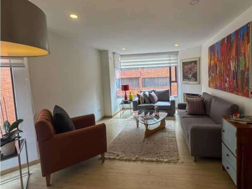 Vendo hermoso apartamento, remodelado, excelente iluminación. — foto 2