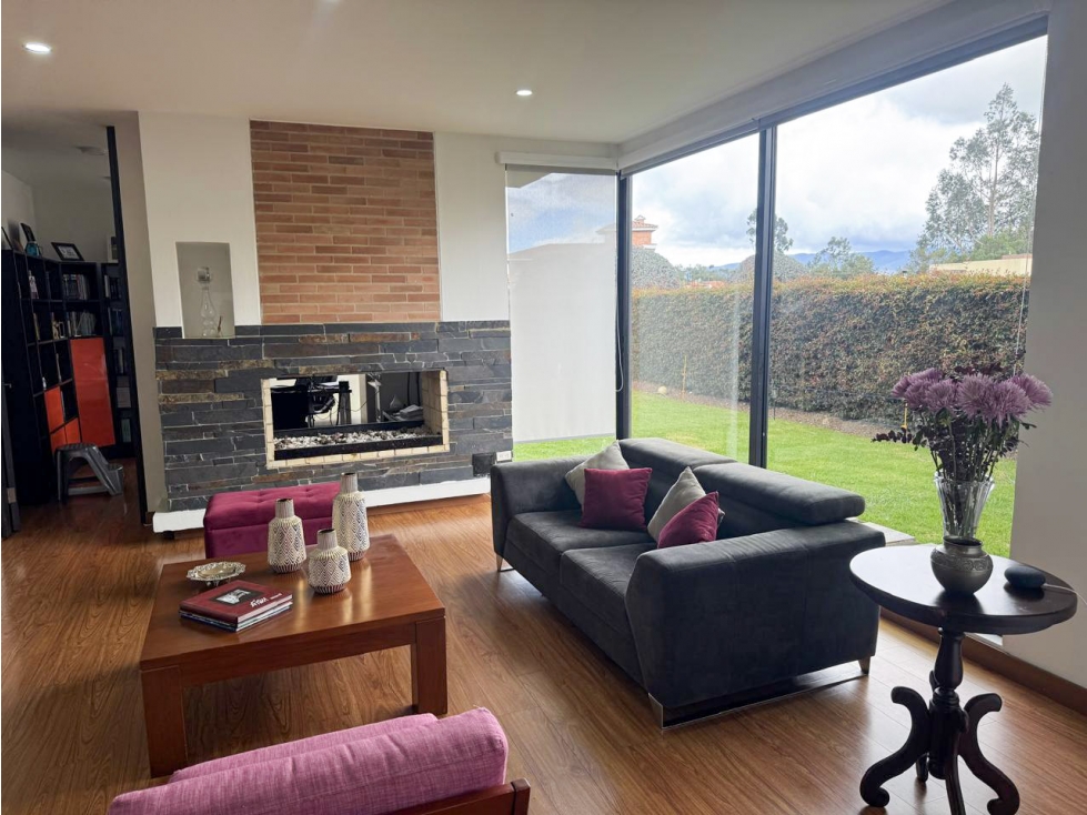 Vive la Tranquilidad en esta Casa Campestre en venta. — foto 4