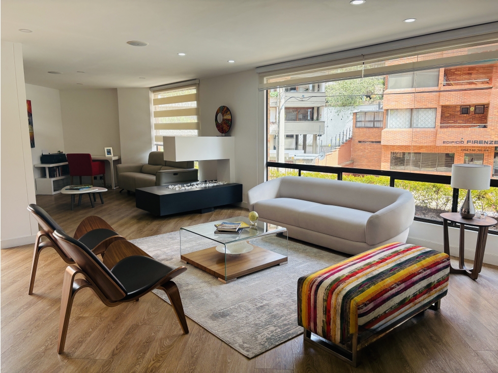 Vendo apartamento remodelado en Rosales