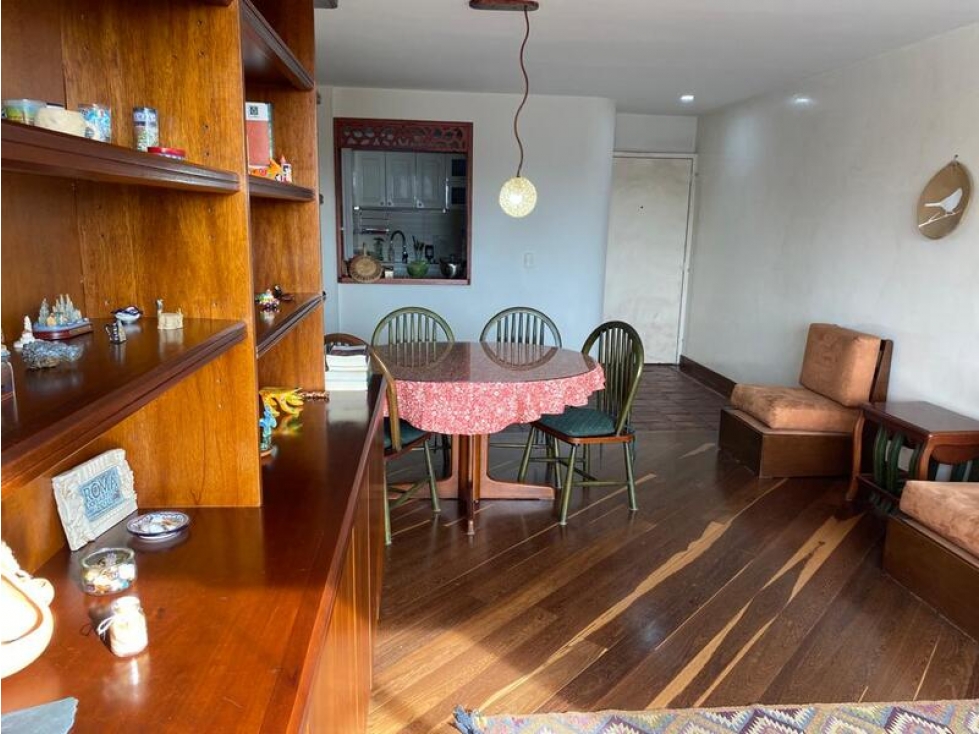 Apartamento clásico en venta en Rosales, espacios amplios e iluminados — foto 6