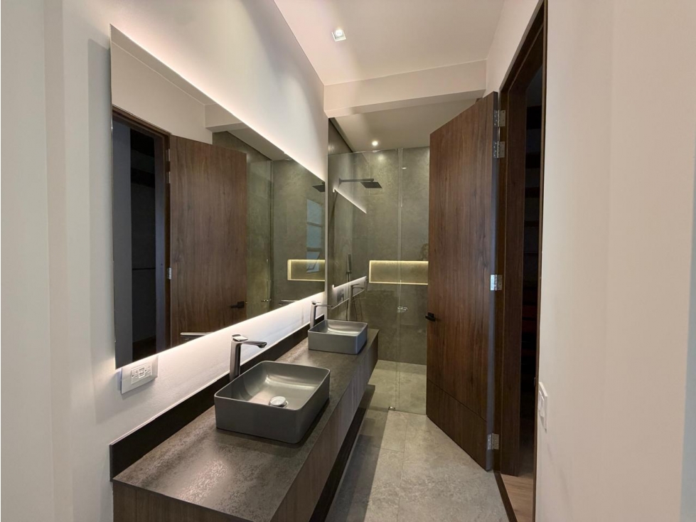 Arriendo Espectacular Penthouse Remodelado con Amplias Terrazas — foto 6