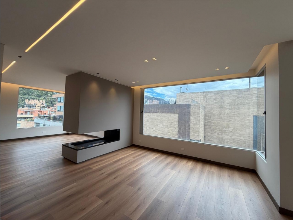 Arriendo Espectacular Penthouse Remodelado con Amplias Terrazas — foto 2
