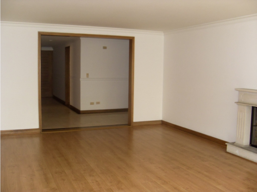 Apartamento en Chicó|200 m² |3H+Estudio| 2 Garajes| Gran Potencial — foto 2