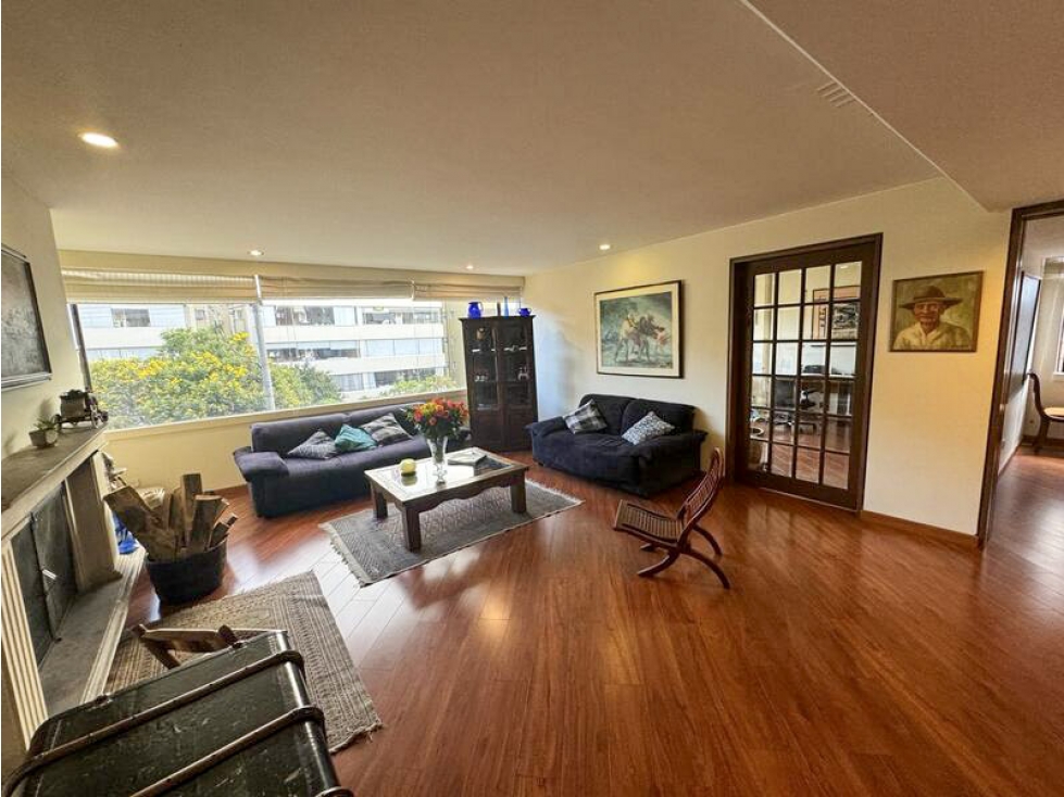 Venta/Arriendo Encantador apartamento remodelado en Santa Bárbara — foto 3