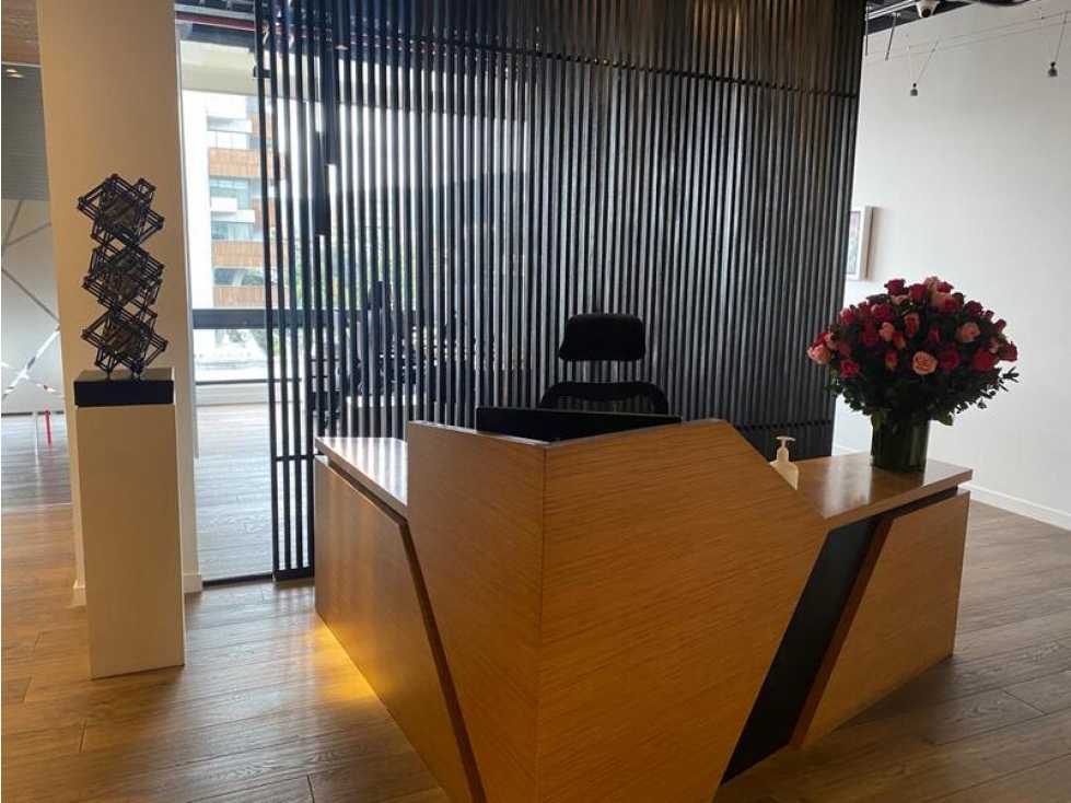 En Venta Oficina de Vanguardia y Elegancia en la Calle 93 — foto 2