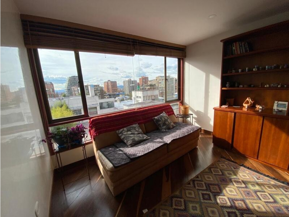 Apartamento clásico en venta en Rosales, espacios amplios e iluminados — foto 5
