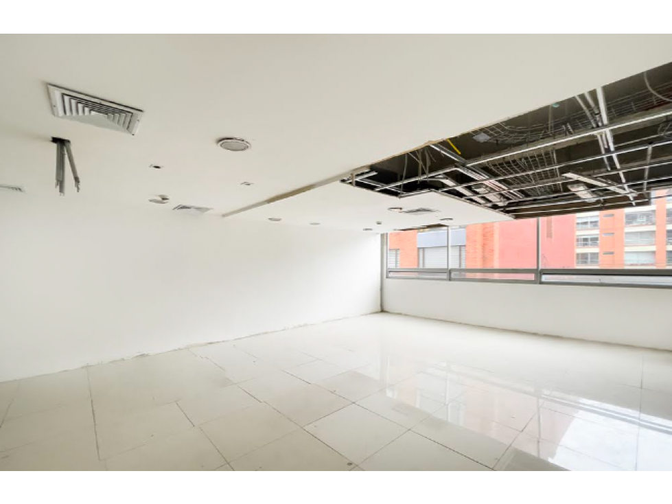 OFICINA EN ARRIENDO Y VENTA, SANTA BÁRBARA, BOGOTÁ — foto 5