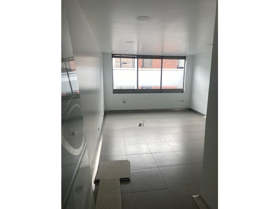 CONSULTORIO PARA LA VENTA, ANTIGUO COUNTRY, BOGOTÁ — foto 2