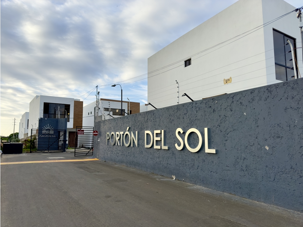 CASAS MODERNA A ESTRENAR EN VENTA EN URB PORTÓN DEL SOL - MANTA — foto 3
