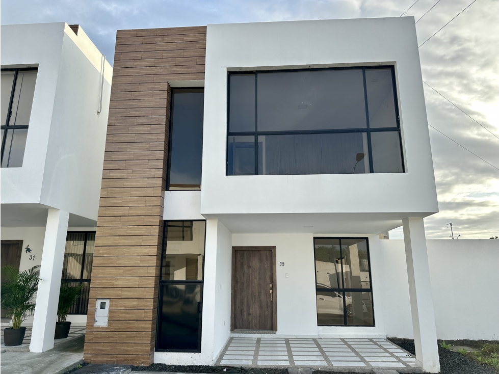 CASAS MODERNA A ESTRENAR EN VENTA EN URB PORTÓN DEL SOL - MANTA — foto 5