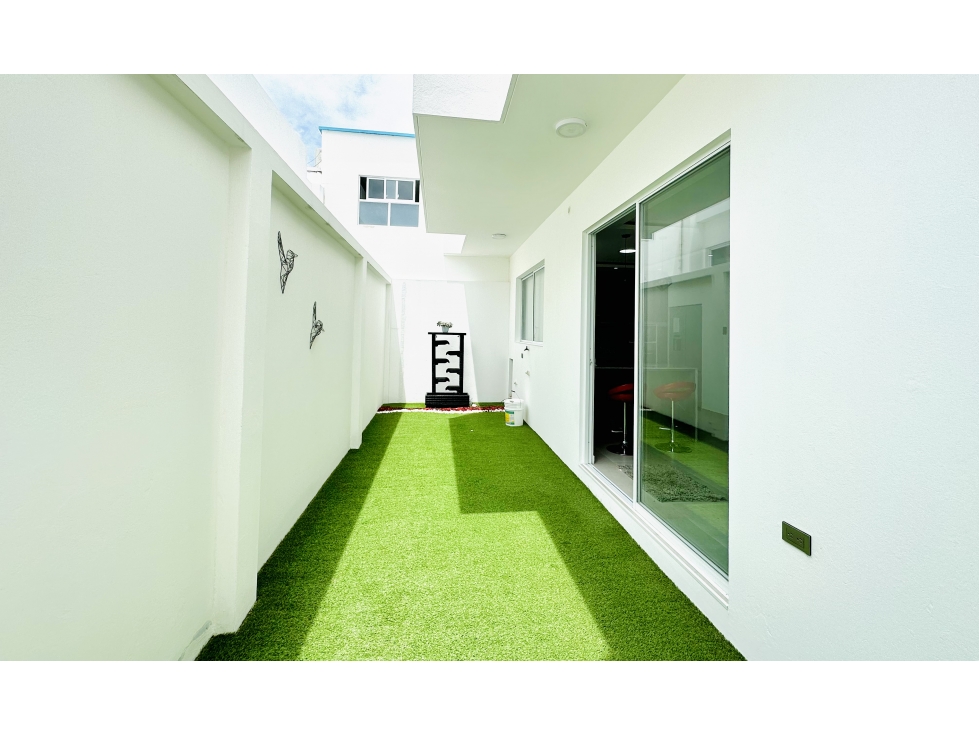 CASAS EN URBANIZACIÓN TERRAZAS DE SANTA MARÍA EN MANTA - 5