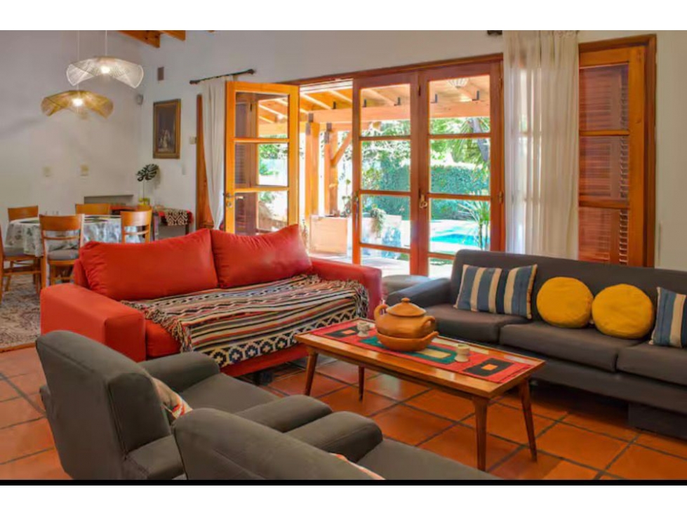 Casa amoblada en alquiler en Chacras de Coria - 1
