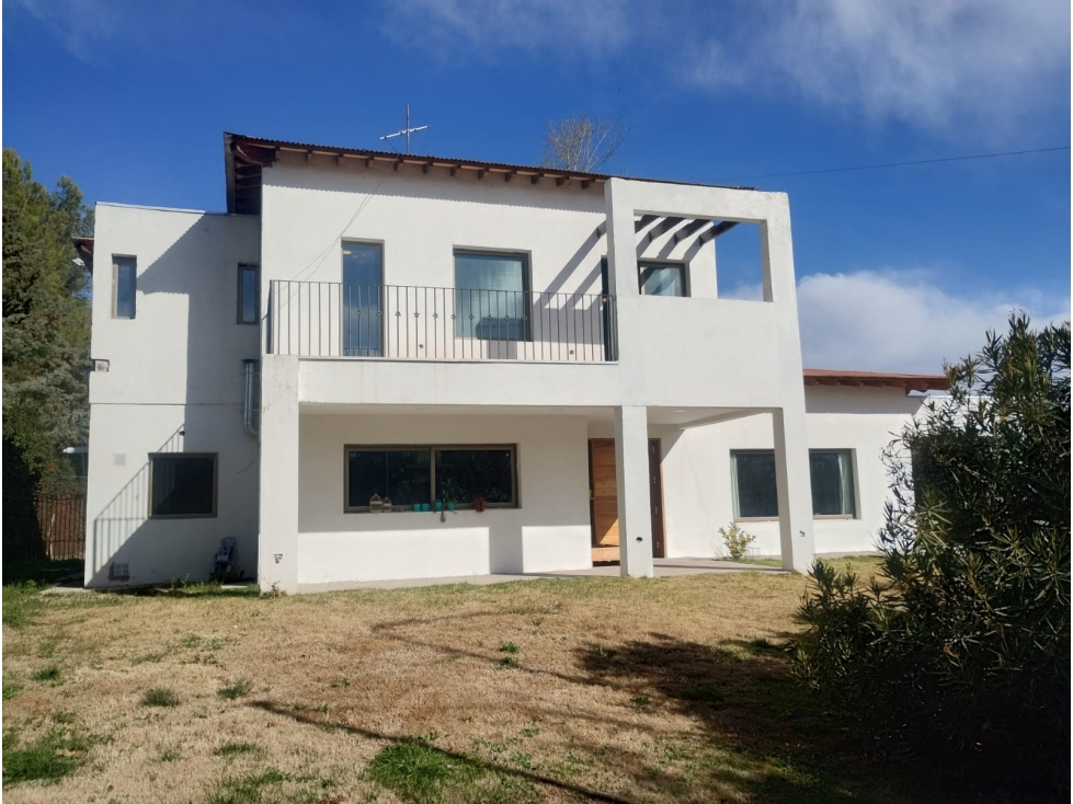 Alquiler casa en B* privado,confort y amplitud. Tunuyan - 1