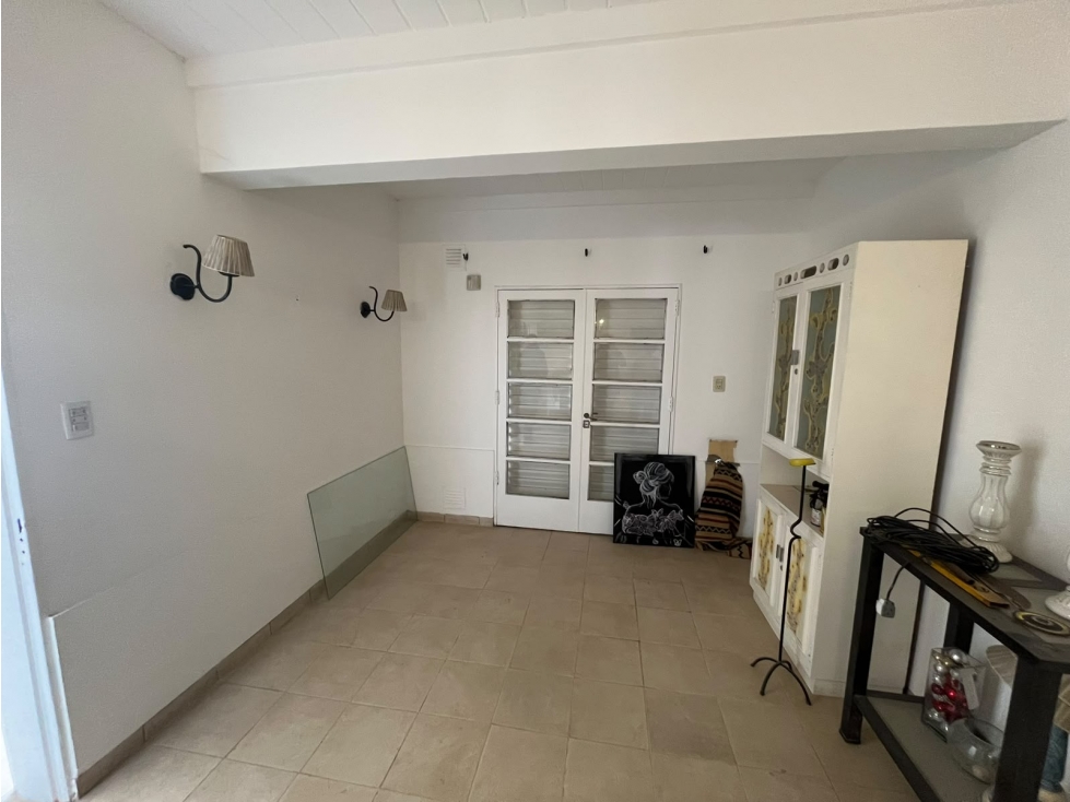 Casa en venta con estilo y amplitud en excelente ubicacion de Tunuyan - 6