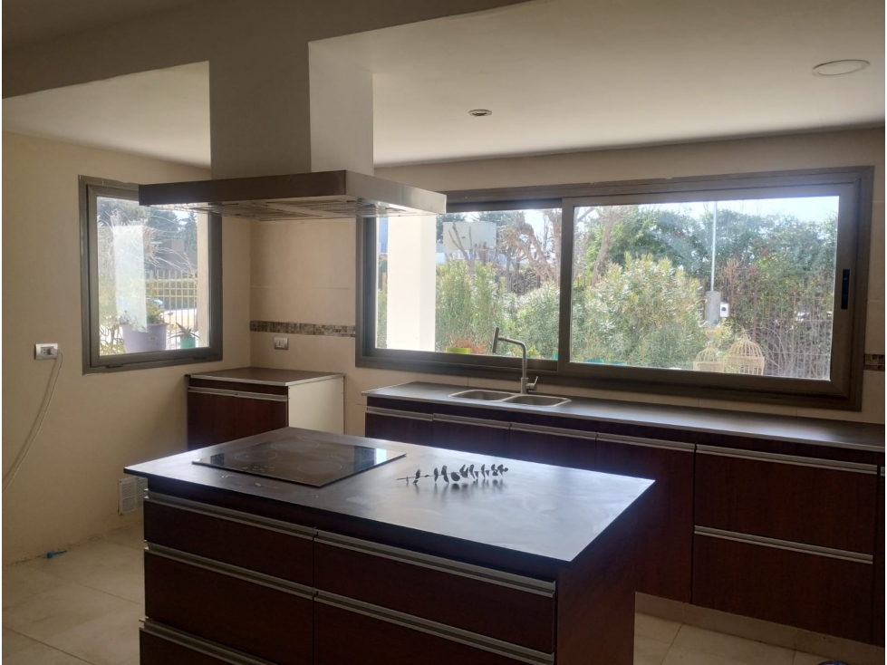 Casa en venta en B* privado de Tunuyan, excelente ubicacion - 2