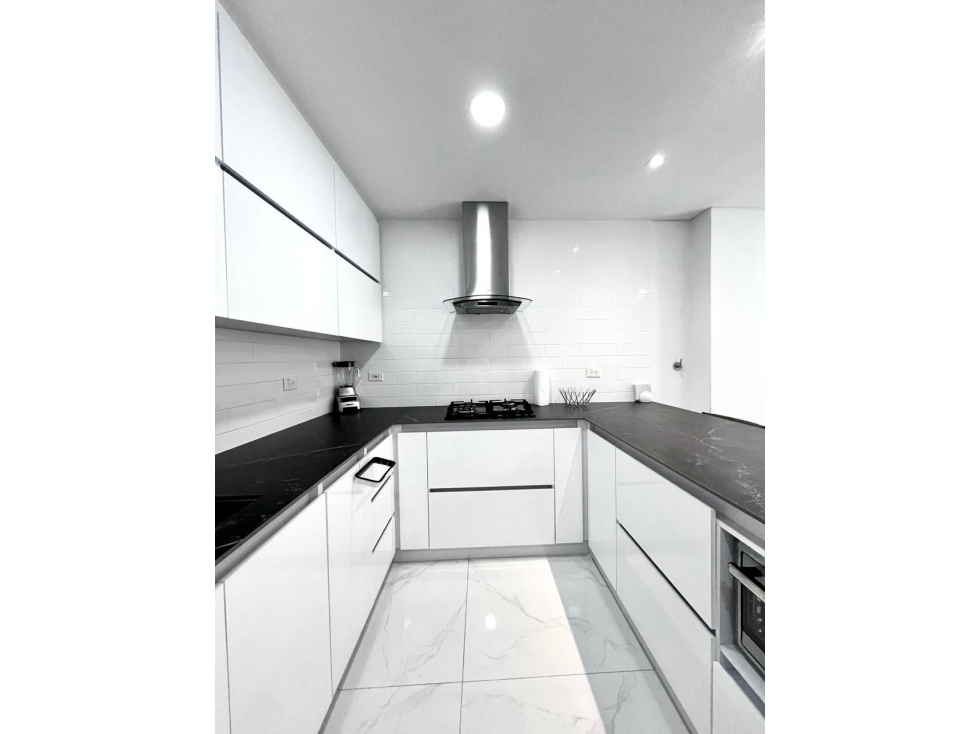 LAURELES - MEDELLIN - SE VENDE APARTAMENTO CON PARQUEADERO — foto 4