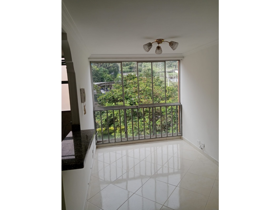 BUENOS AIRES - MEDELLIN - SE VENDE APARTAMENTO
