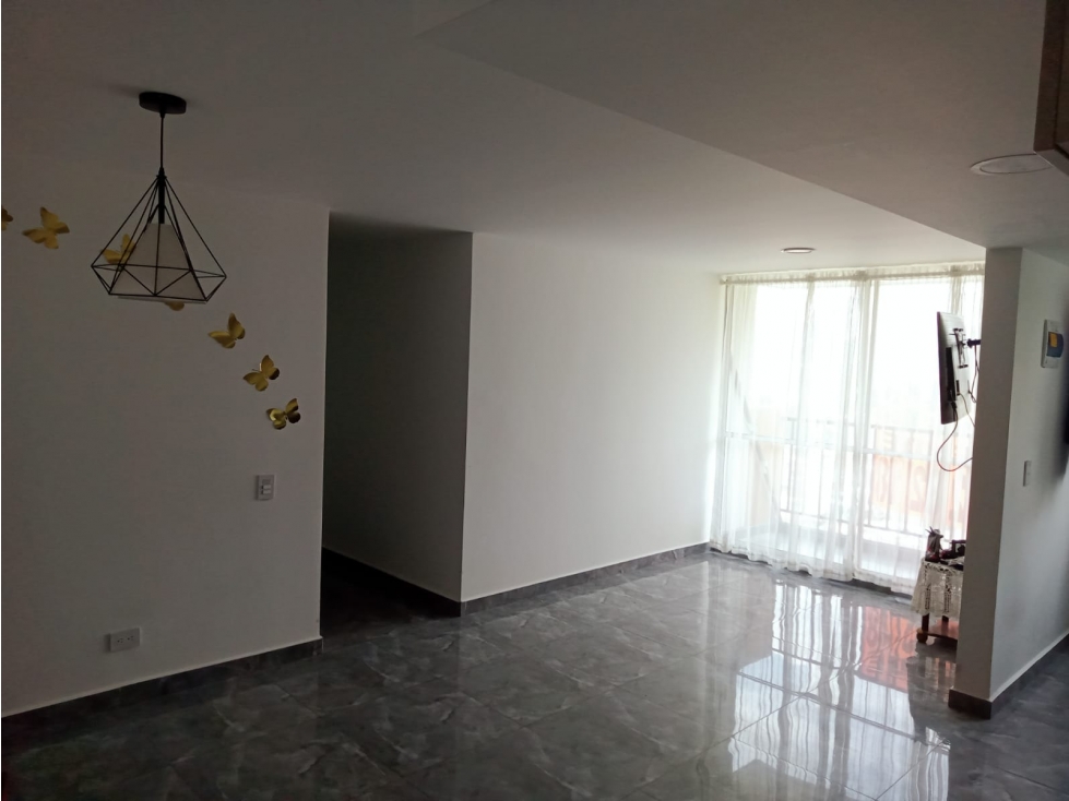 APARTAMENTO EN VENTA COPACABANA - 2
