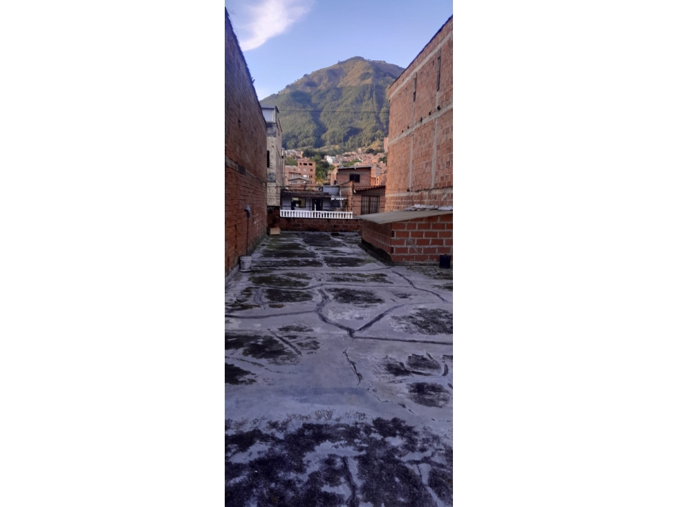BELLO - CONGOLO - SE VENDE CASA LOTE — foto 2