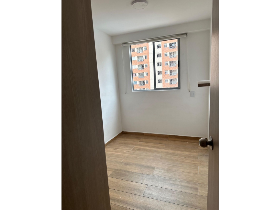 MEDITERRANEA - BELLO - SE VENDE APARTAMENTO PARQ Y UTIL — foto 3