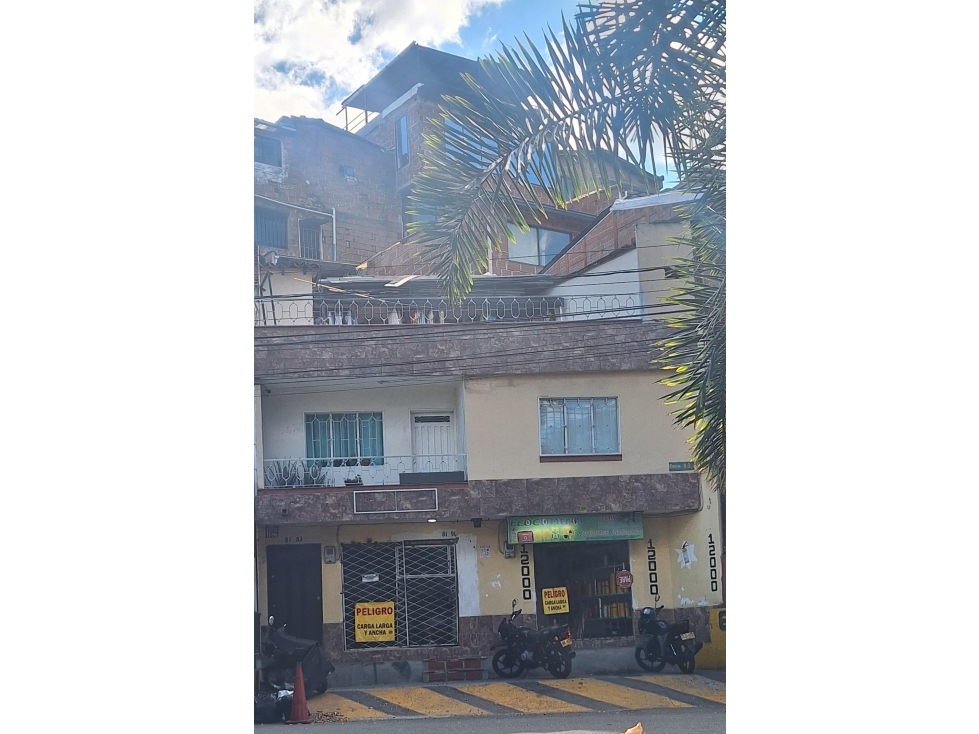 Local Comercial + Apartamento Dúplex Robledo El Diamante
