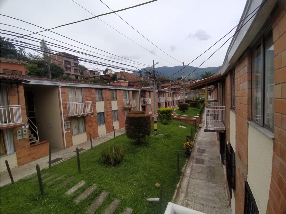 CASA EN VENTA EN SAN ANTONIO DE PRADO - PRADITO