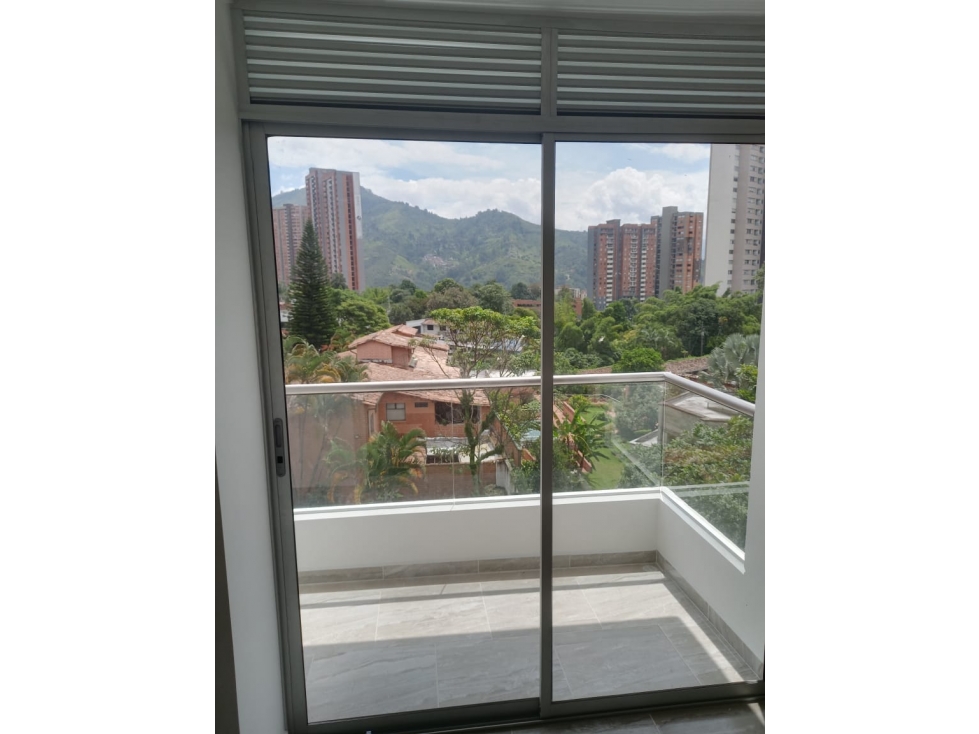 APARTAMENTO EN VENTA EN SURAMERICA — foto 2