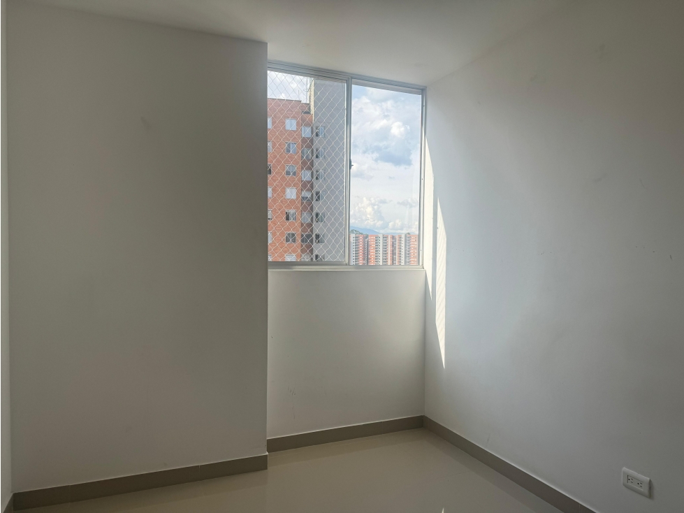 VENDO HERMOSO APARTAMENTO URBANIZACIÓN VILLA DEL PARQUE - ITAGÜÍ — foto 4