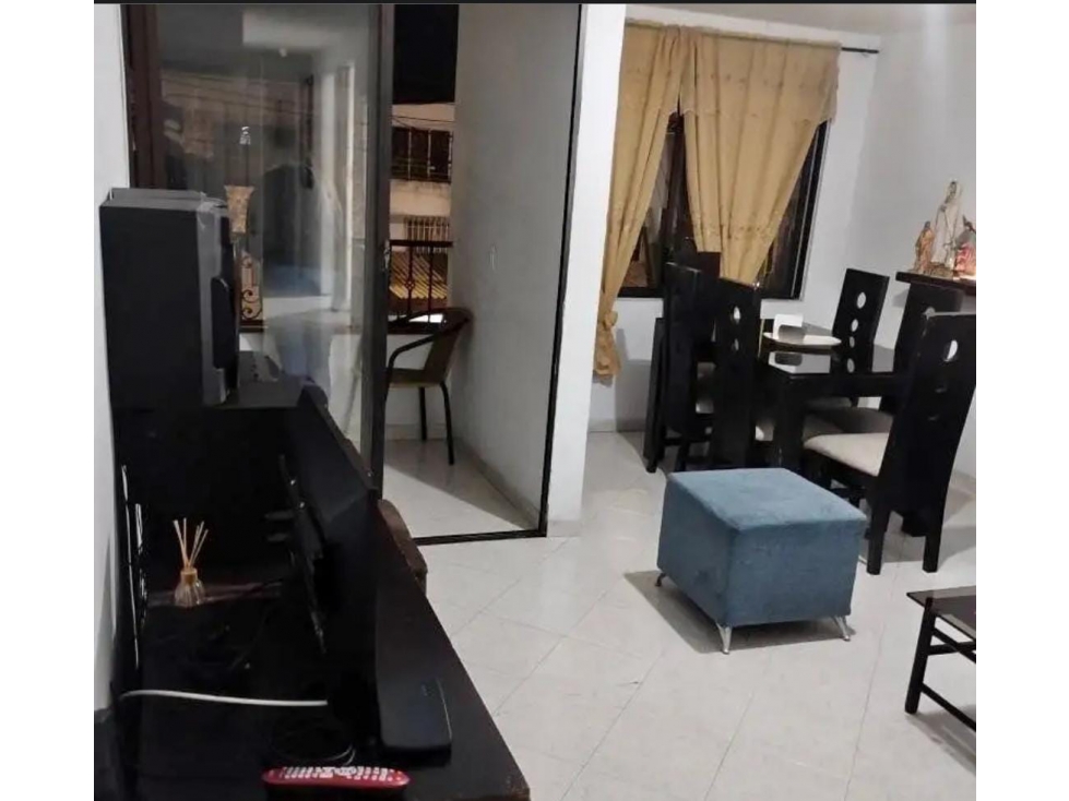 SE VENDE CASA PISO 2 - LA MILAGROSA