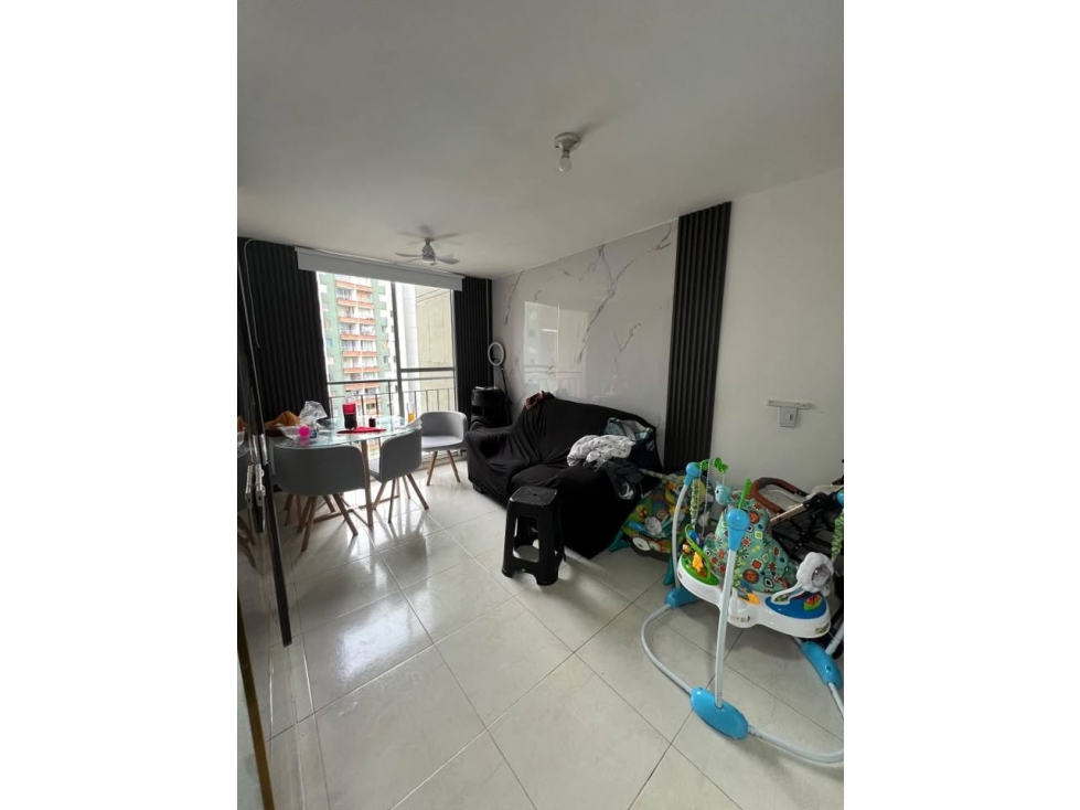 SE VENDE APARTAMENTO BELLO - AVELLANEDA