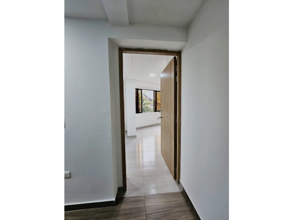 SE VENDE EDIFICIO 3 PISOS APTOS RENTABLES Y MODERNOS - NIQUIA - 5