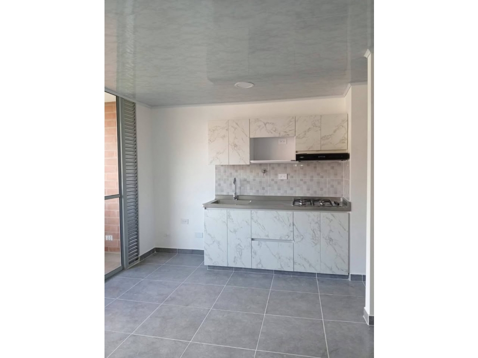 DISTRITO PLAZA - BELLO - FABRICATO - SE VENDE APARTAMENTO Y PARQ