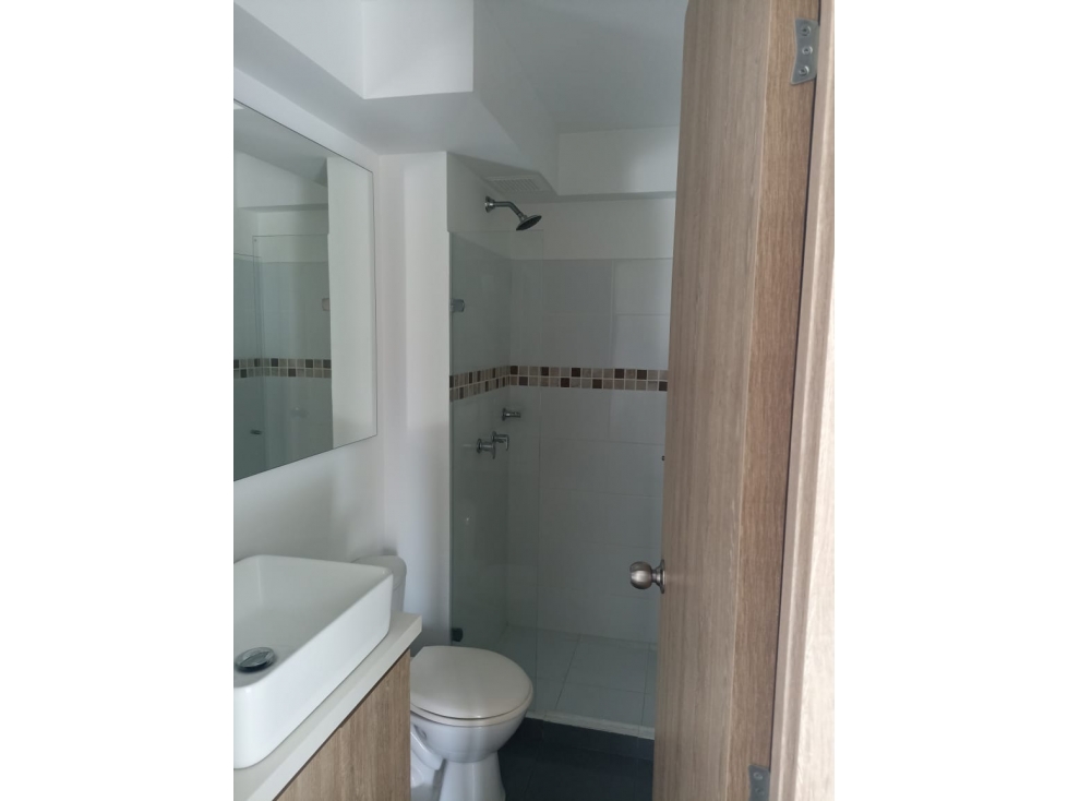 FLOR DE AGUA - BELLO - FABRICATO - SE VENDE APARTAMENTO — foto 6