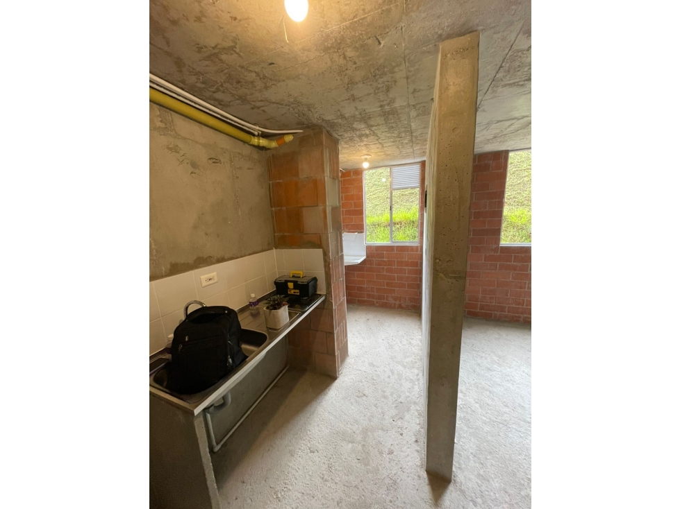 VENDO APARTAMENTO EN UNIDAD ALTO JARDÍN - CALASANZ- OBRA GRIS — foto 5