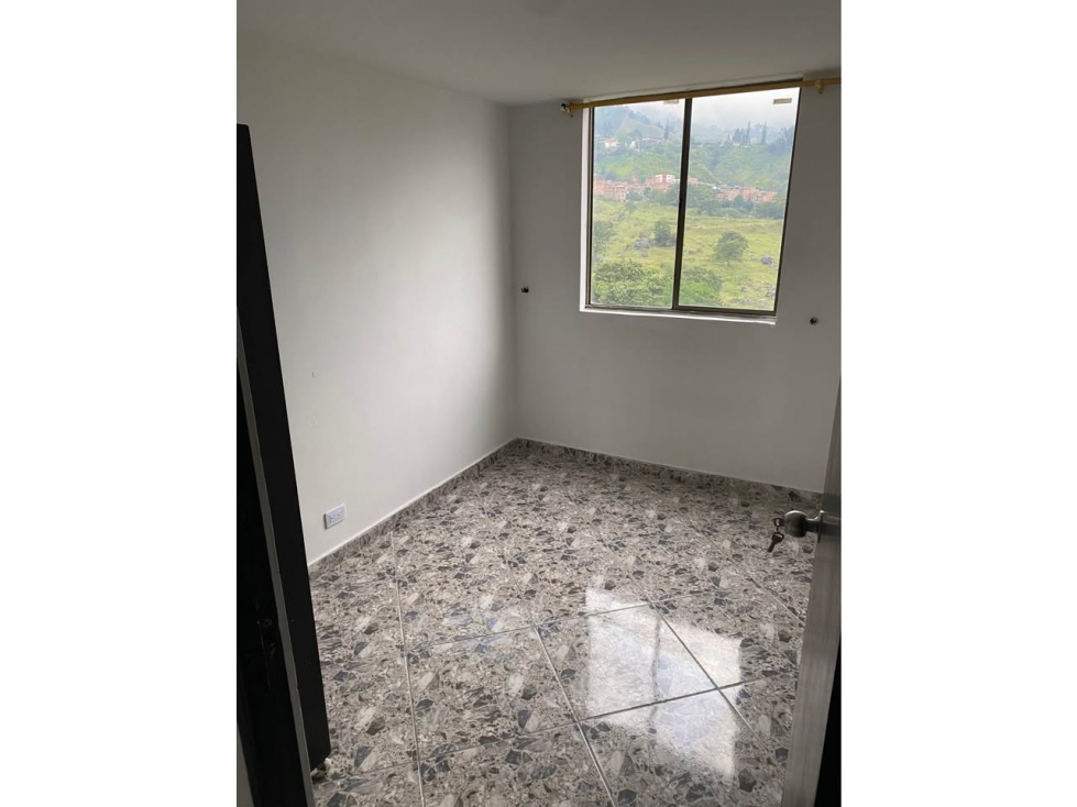 AGUA CLARA - BELLO - VALADARES - SE VENDE APARTAMENTO — foto 5