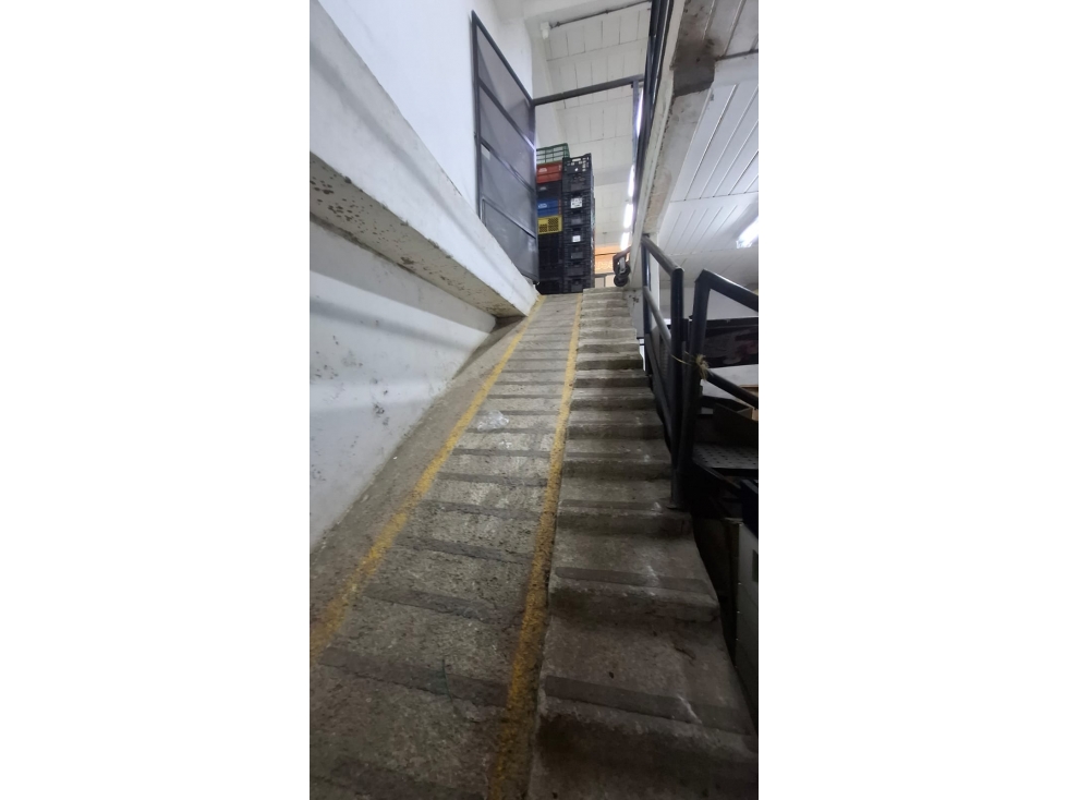 LOCAL COMERCIAL EN VENTA ARANJUEZ LOS ÁLAMOS — foto 6
