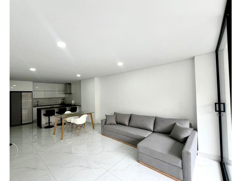 LAURELES - MEDELLIN - SE VENDE APARTAMENTO CON PARQUEADERO — foto 3