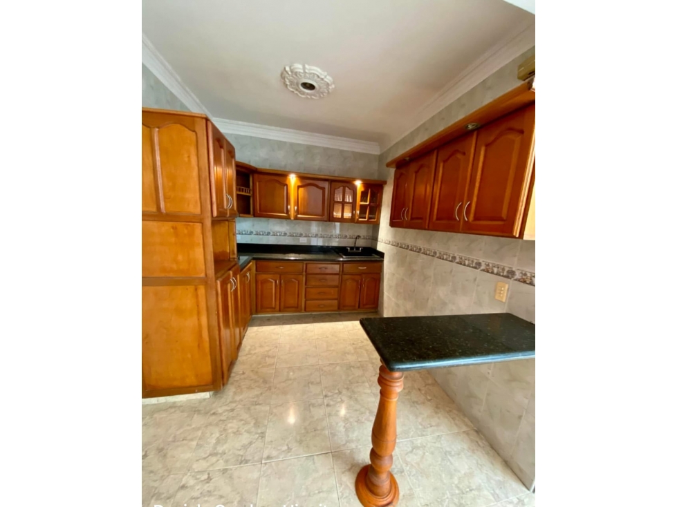 SE VENDE HERMOSA CASA PISO 1 - ZONA ROSA BARRIO OBRERO - BELLO