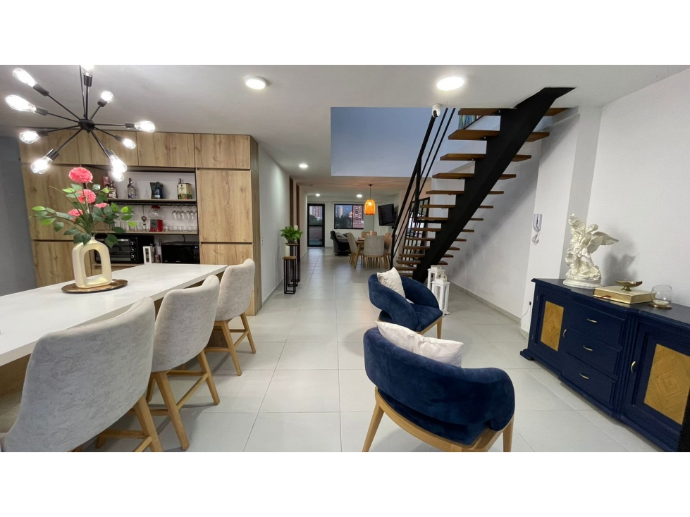 VENDO HERMOSO PENTHOUSE FULL- APARTAMENTOS VIVRE - PRADO - BELLO
