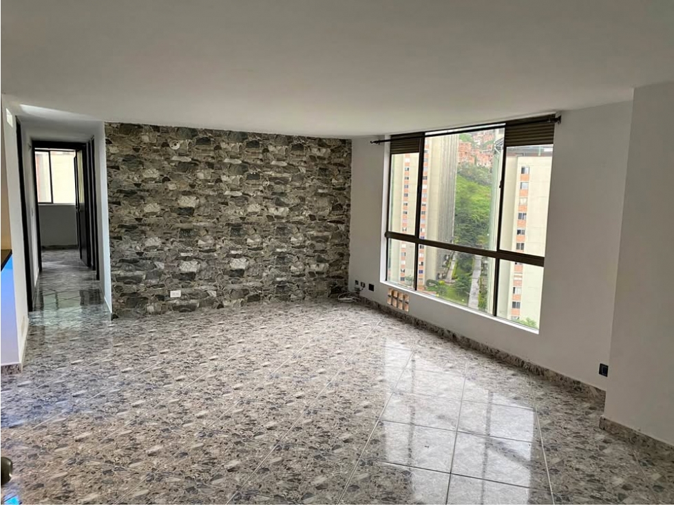 AGUA CLARA - BELLO - VALADARES - SE VENDE APARTAMENTO