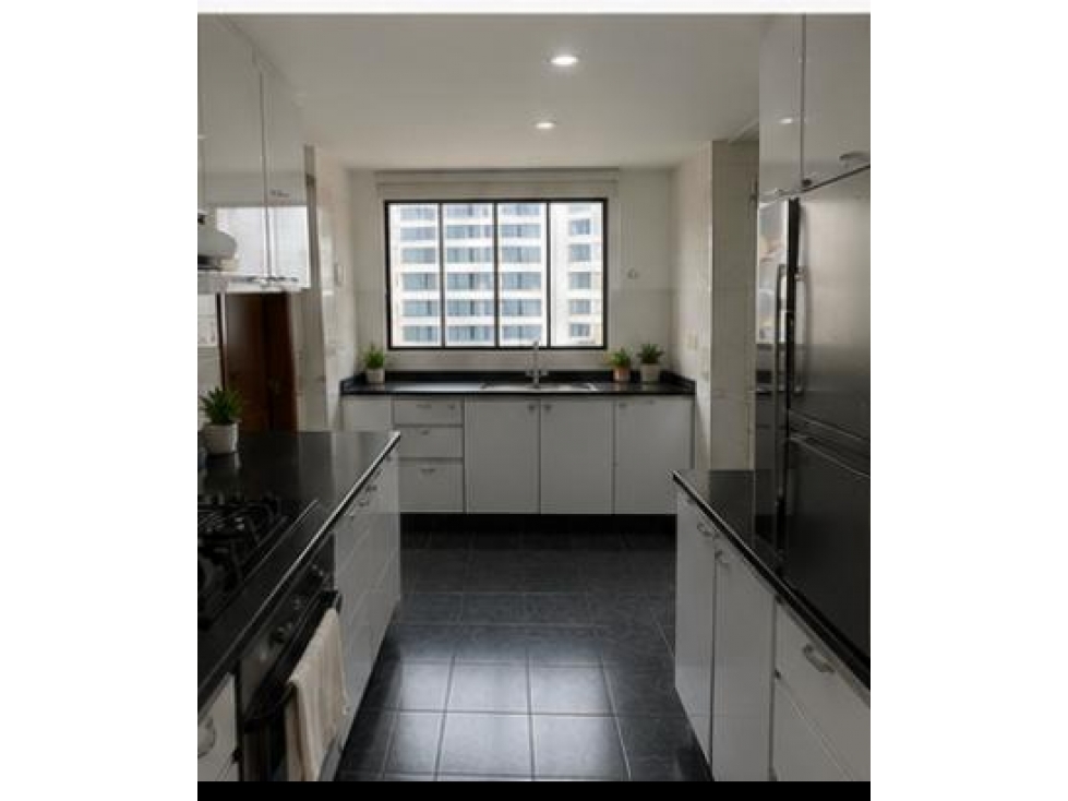 Apartamento - Arriendo - Santa Barbara — foto 2