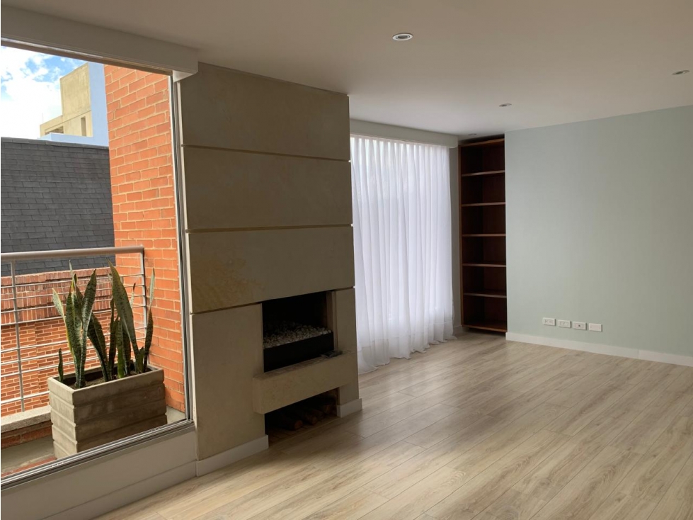 Apartamento - Venta - Santa Barbara - Usaquén - Bogota — foto 2