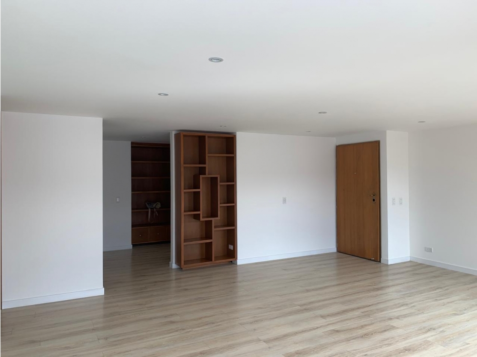 Apartamento - Venta - Santa Barbara - Usaquén - Bogota — foto 4