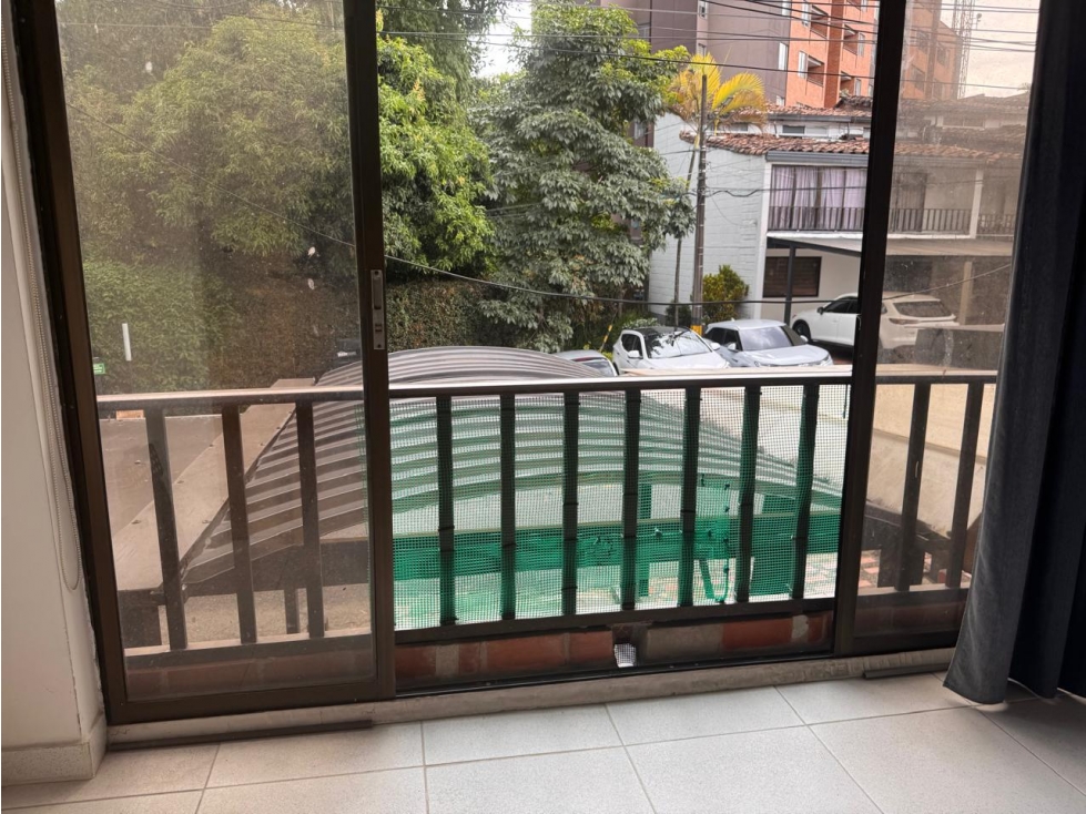 VENTA DE CASA EN ENVIGADO, LA PAZ 3 NIVELES, 4 ALCOBAS Y TERRAZA — foto 2